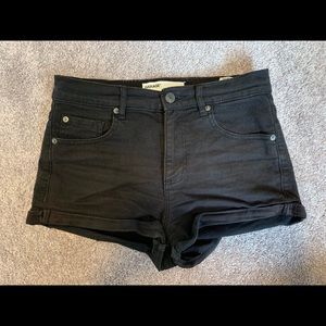 Garage | black shorts